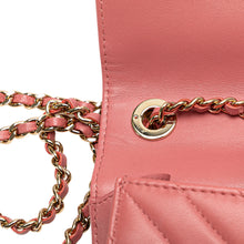 Chanel | Pre-Owned Mini Chevron Lambskin Trendy CC Chain Wallet | Pink