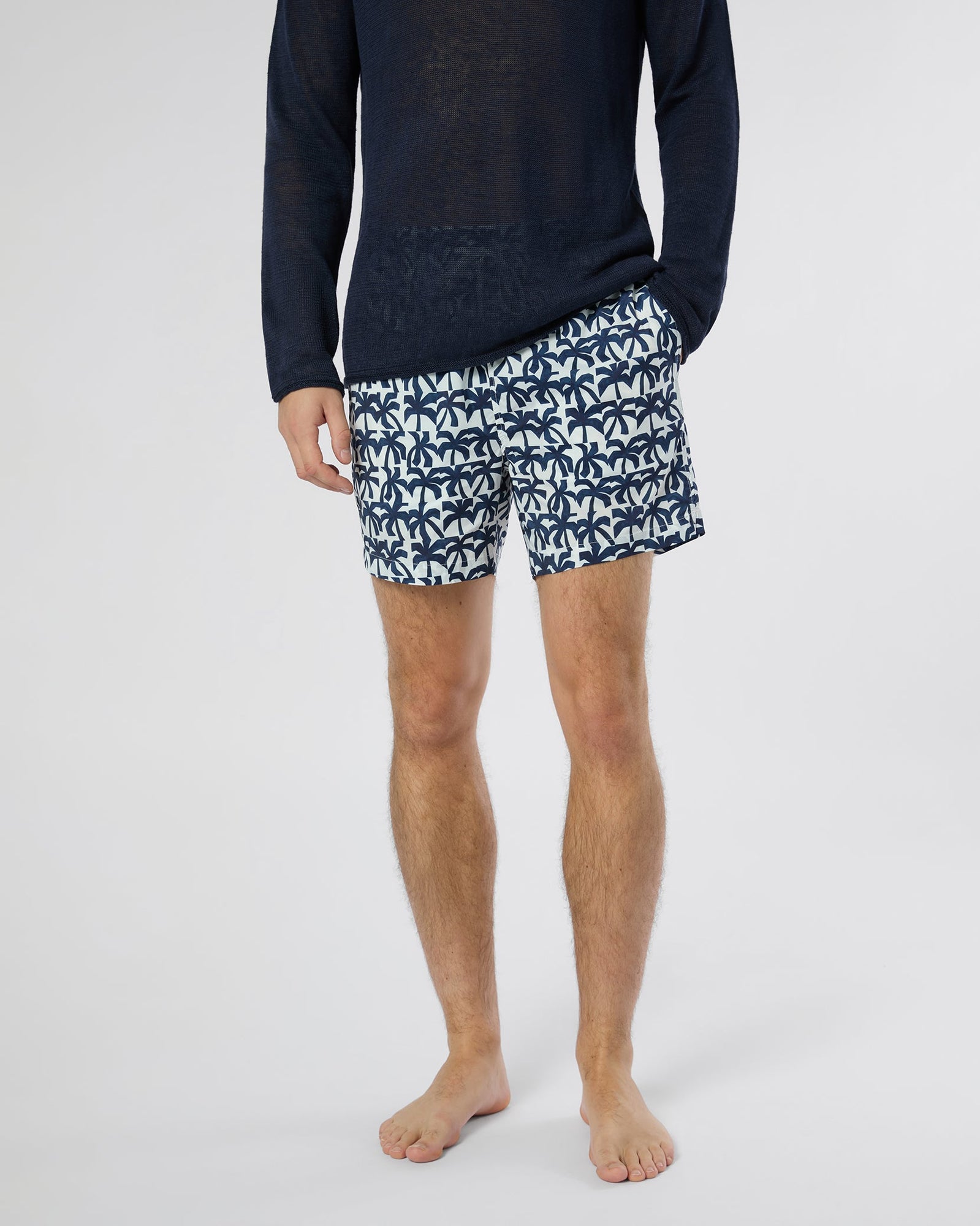 Mens | Charles 5" Swim Trunk - R2025 | White/Deep Navy
