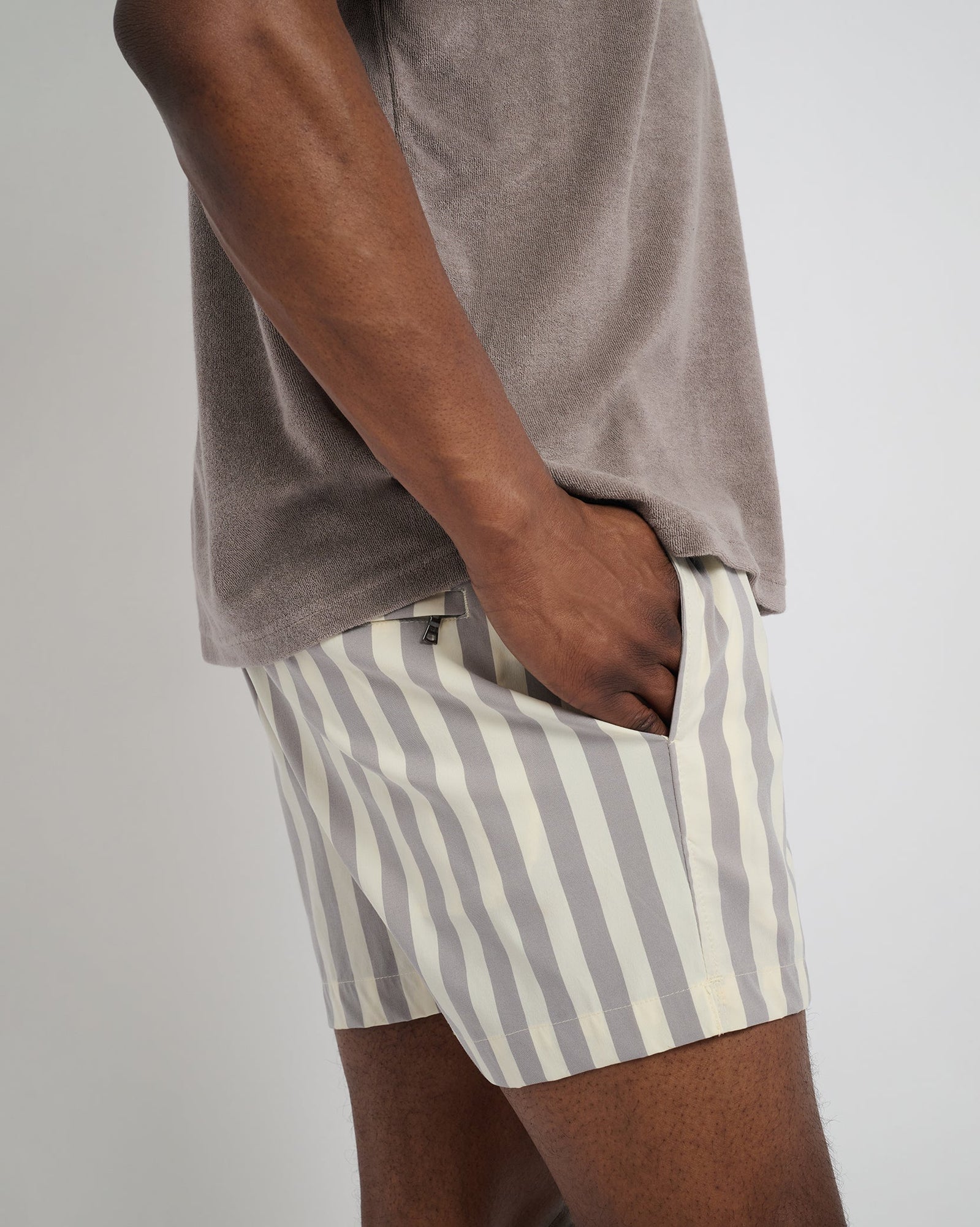 Mens | Charles 4in. Swim Trunk | Cinder/Cream