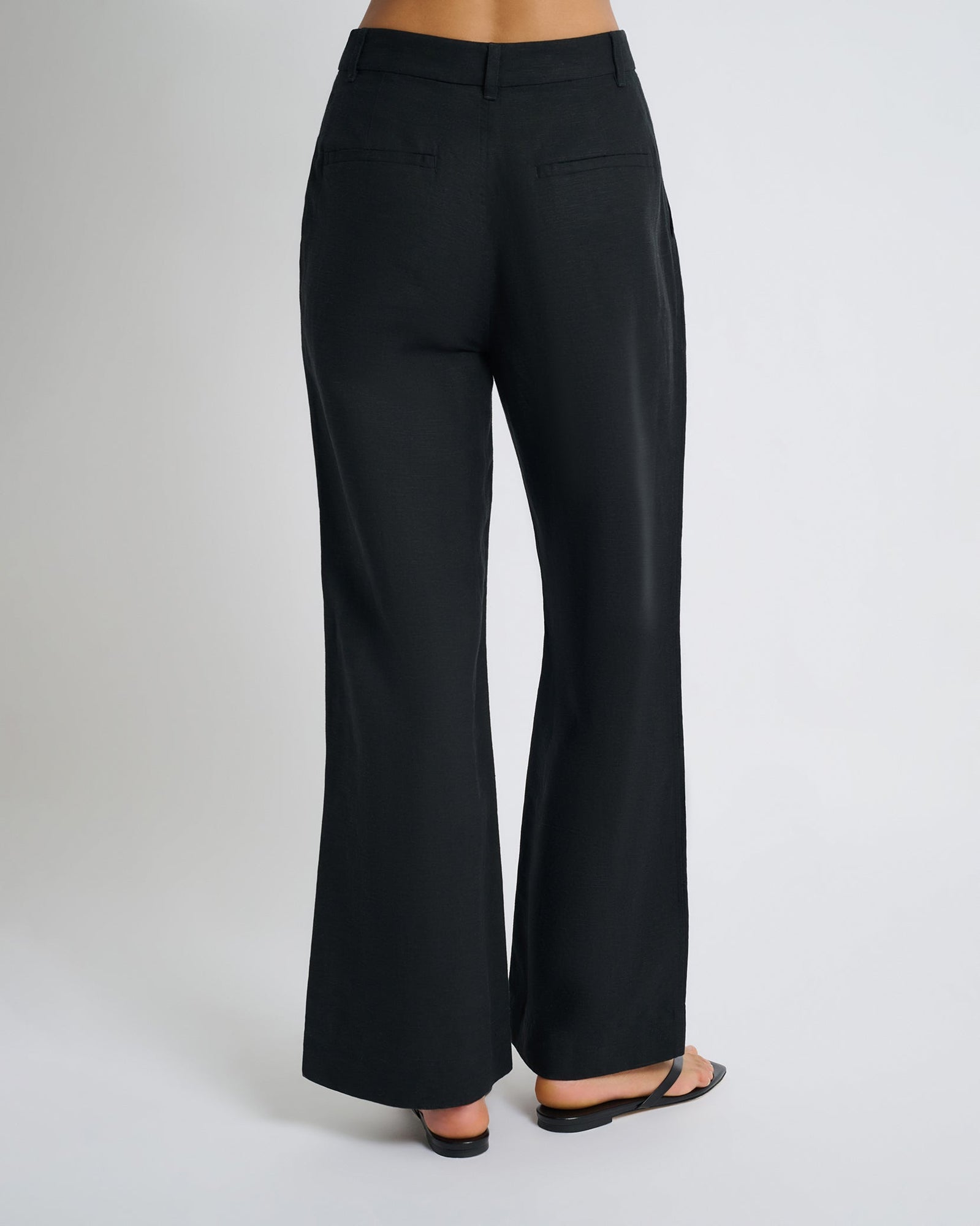Womens | Air Linen Pleated Trousers | Black