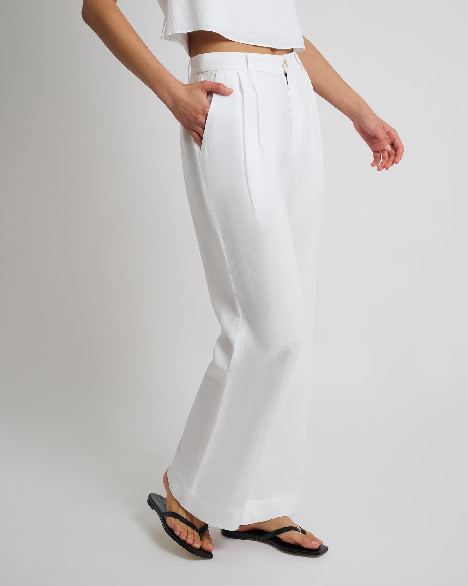 Womens | Air Linen Pleated Trouser | White