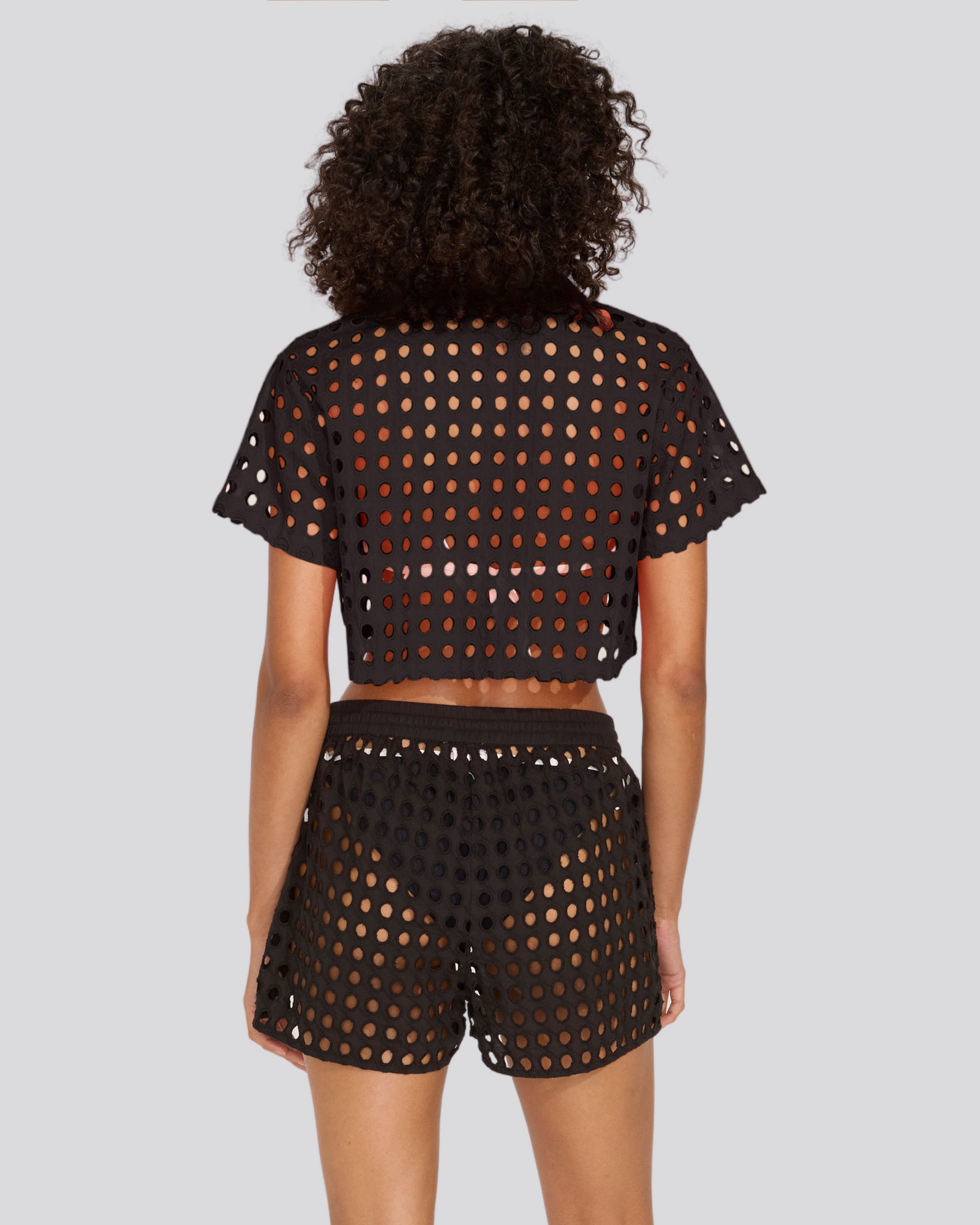 Women | Eyelet Cropped Cabana Shirt | Noir