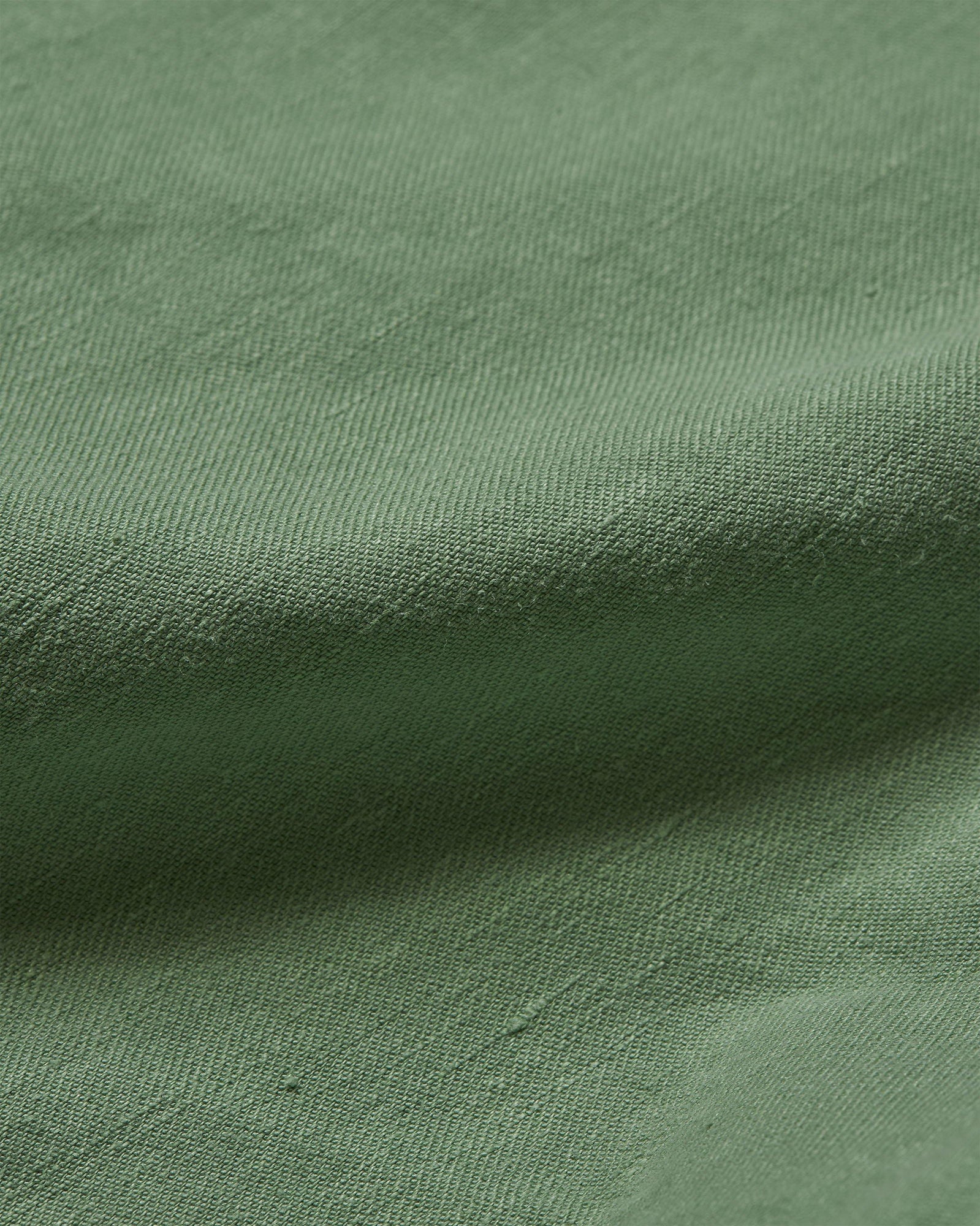 Bulldog Garment Dye Mid-Length Garment Dye Shorts Woven In Italy in Fresh Lawn colour | Fresh Lawn