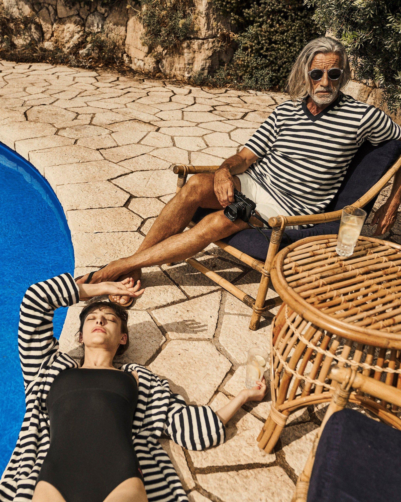 Nicolas Towelling Ink/Cloud Relaxed Fit Towelling Stripe V-Neck T-shirt | Ink/Cloud