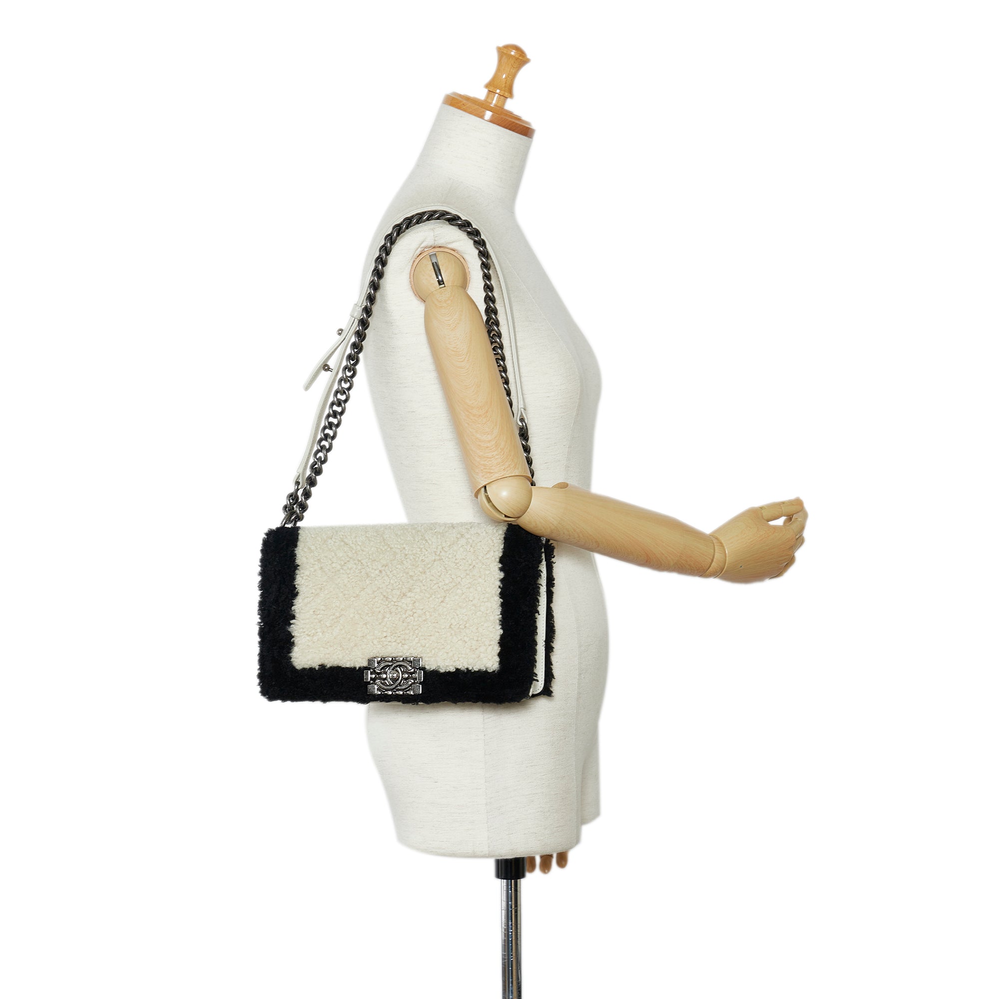 Chanel | Pre-Owned Old Medium Bicolor Shearling Boy Flap | White/Ivory