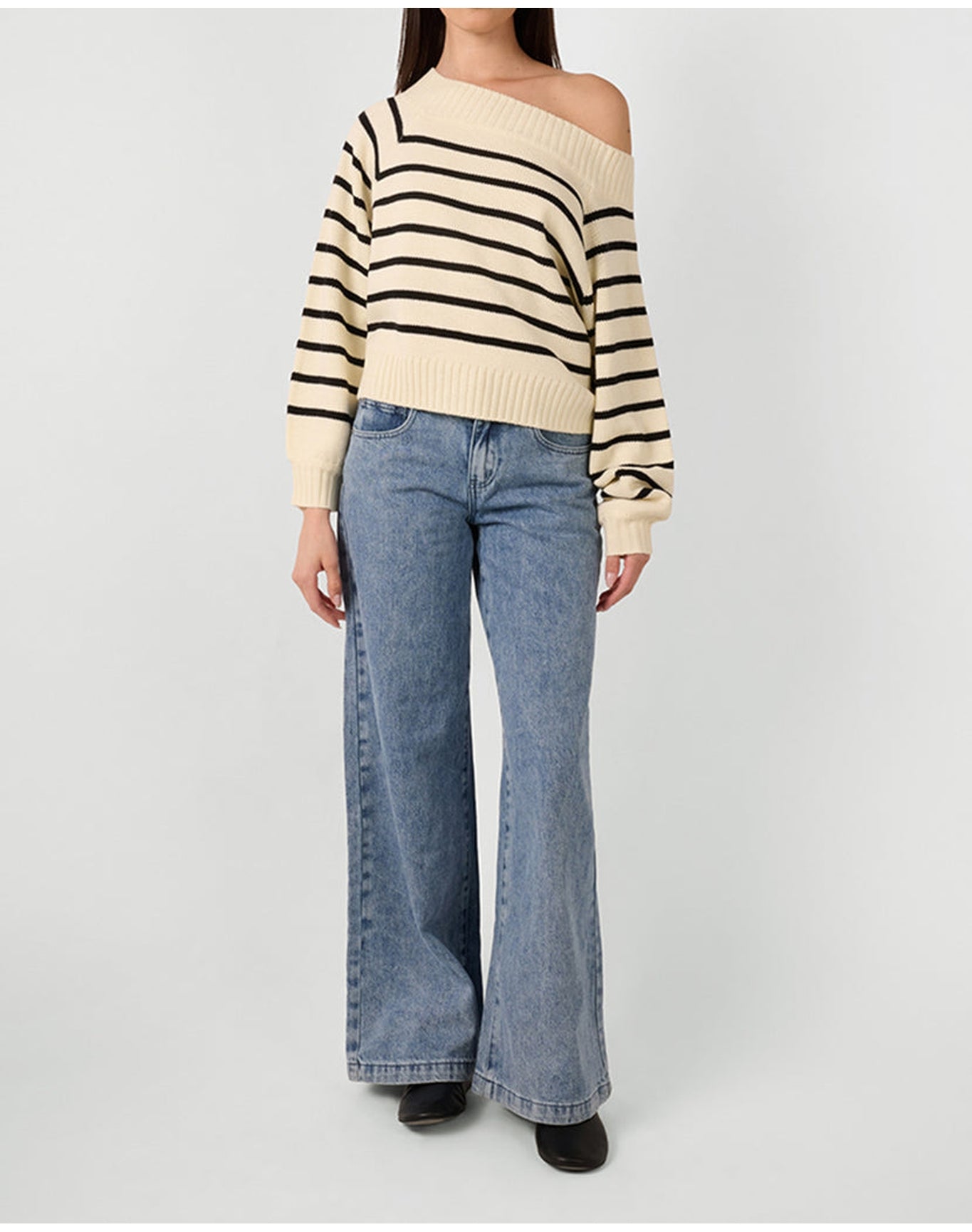Off Shoulder Sweater | Black x Antique White (V1)
