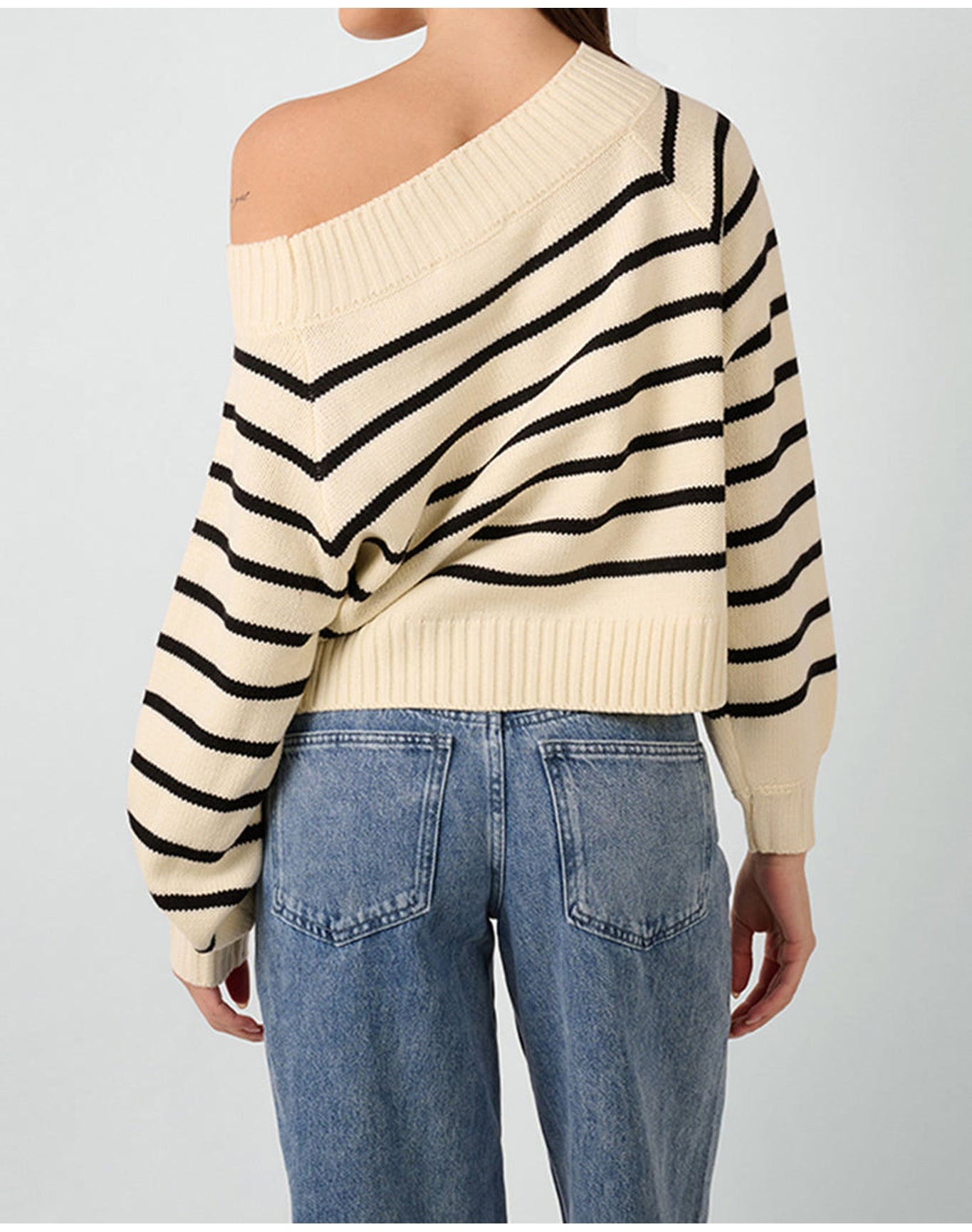 Off Shoulder Sweater | Black x Antique White (V1)