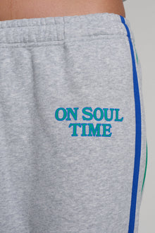 The Mayfair Group | On Soul Time Classic Sweatpant | Grey