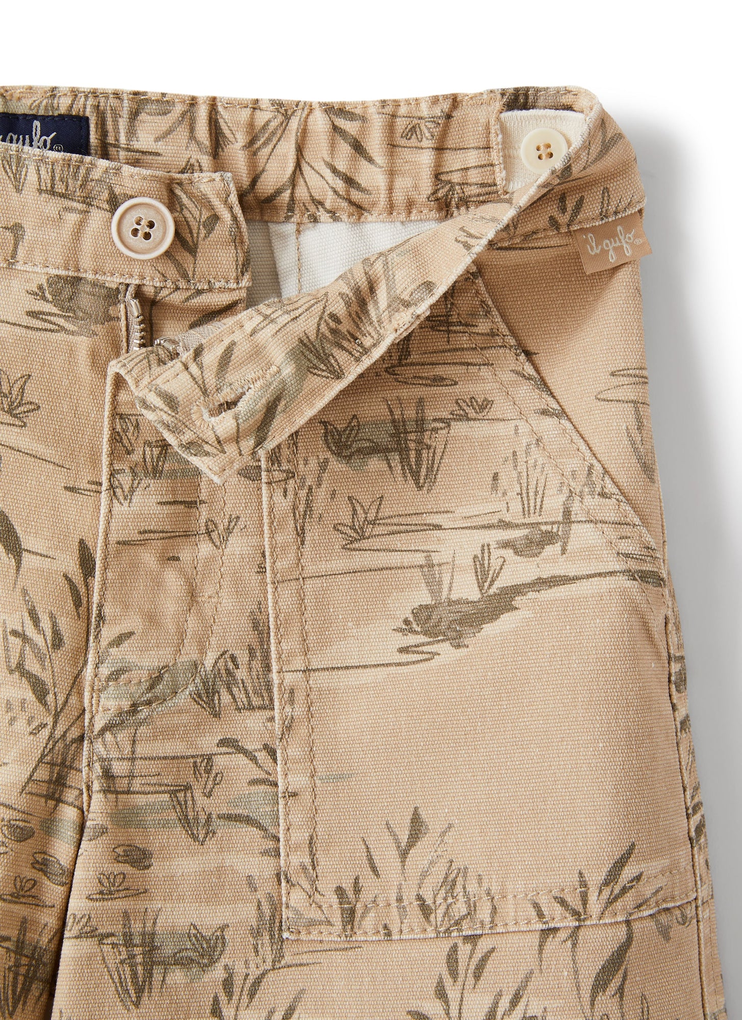 Bermuda Shorts in Marsh-Print Canvas | Dark Beige
