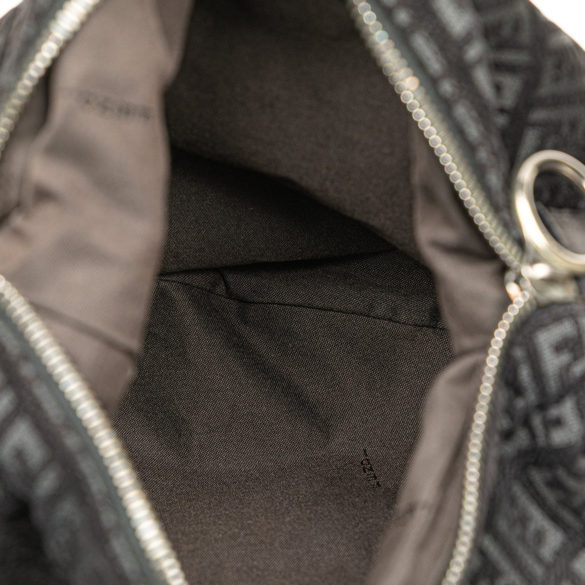 Fendi | Pre-Owned Zucchino Suede Oyster Shoulder Bag | Black