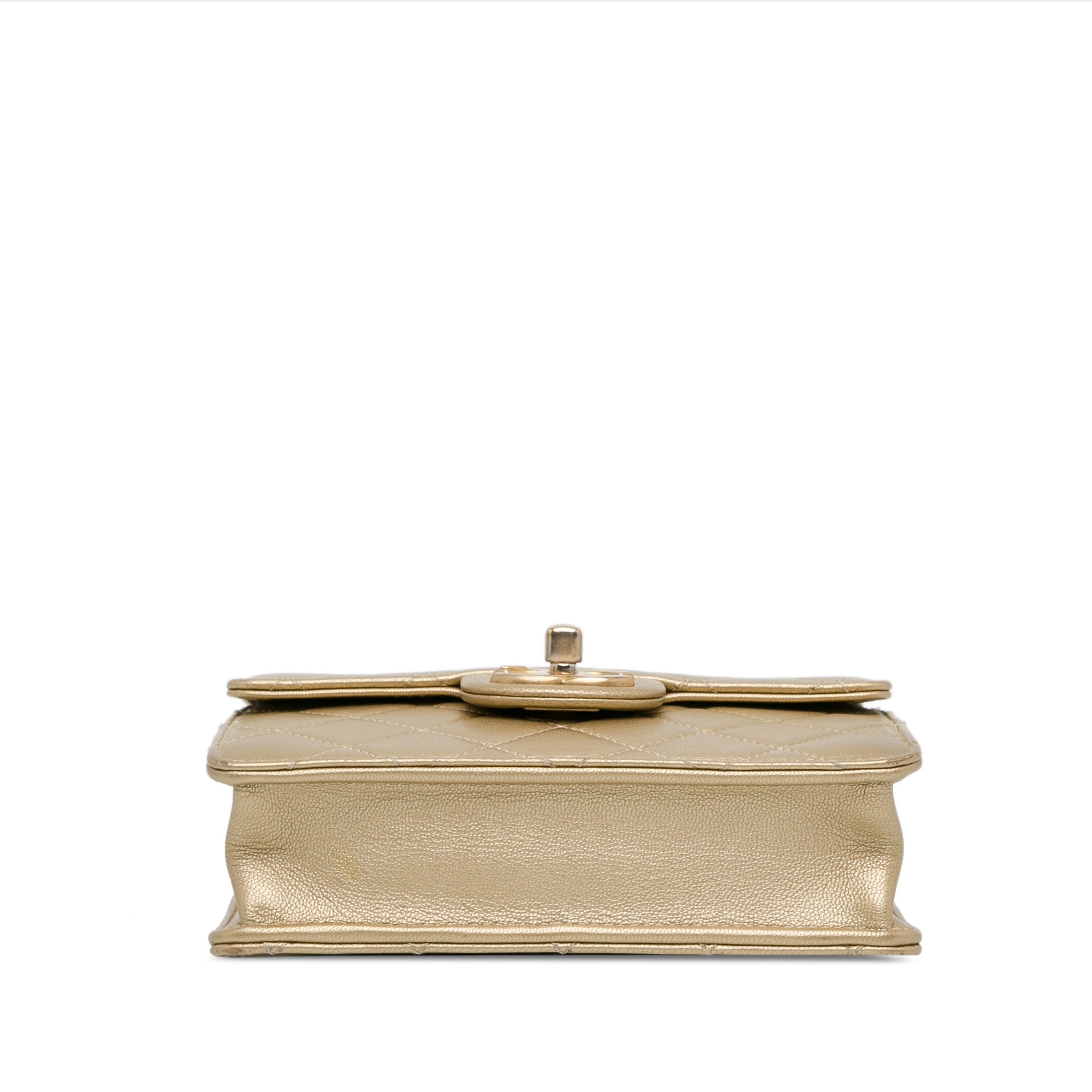 Chanel | Pre-Owned Small Lambskin Chic Pearls Flap | Gold