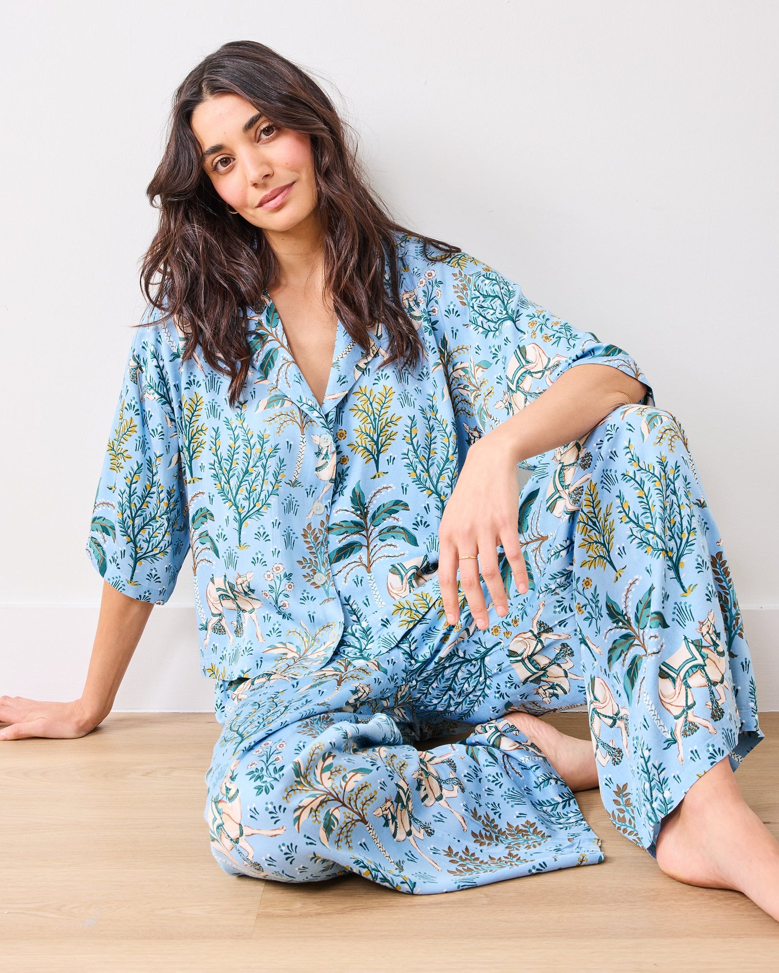 Camel's Courtyard - Tall Eco Satin Wildest Dreams Set | Slate Blue