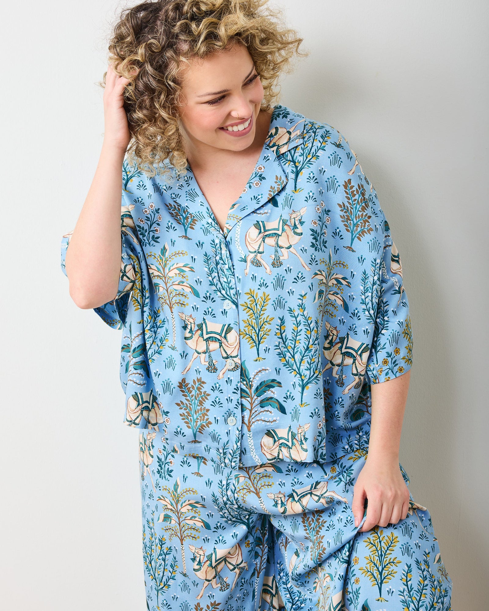 Camel's Courtyard - Eco Satin Wildest Dreams Set - Slate Blue - Printfresh
