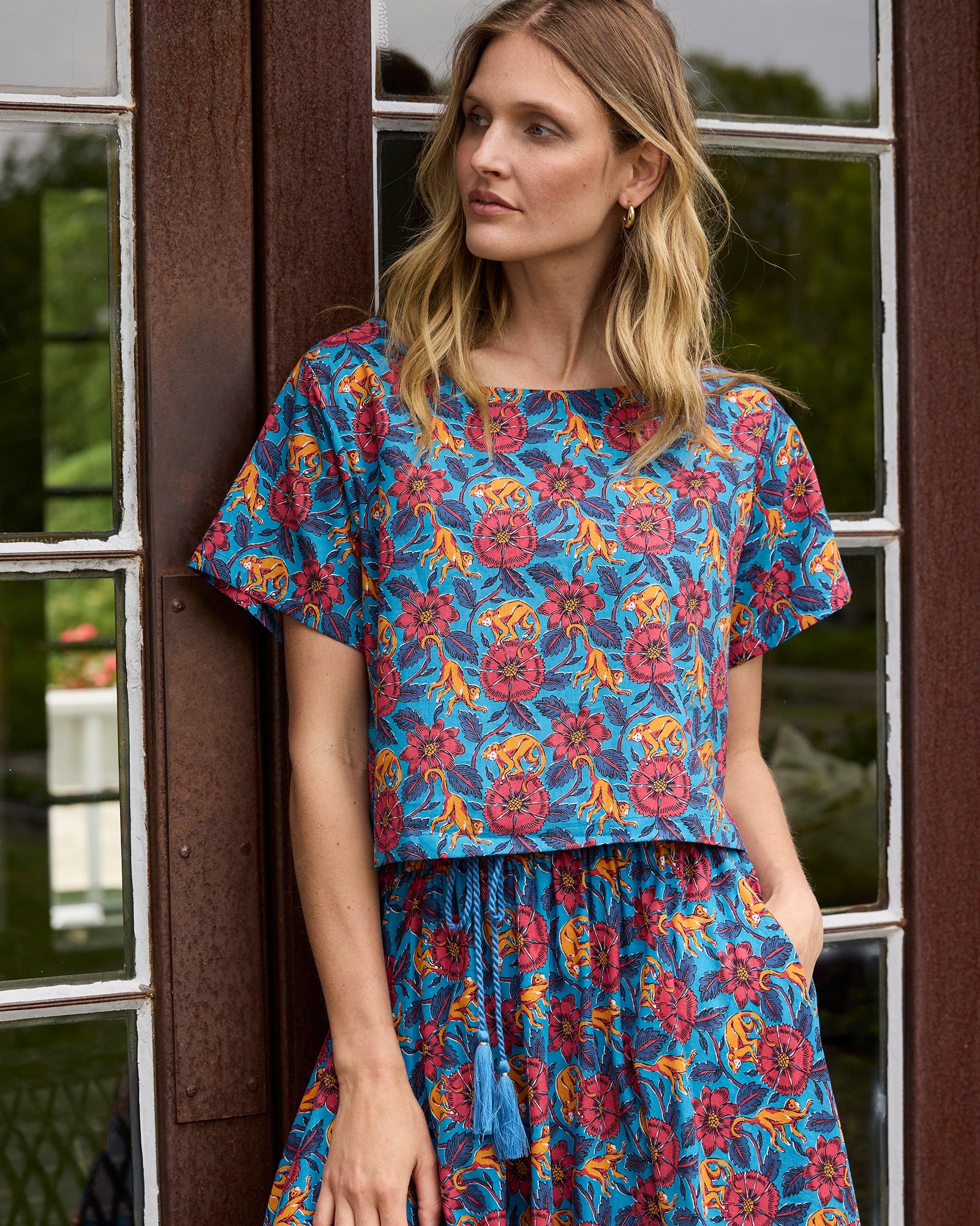 Leaps & Bounds - Carry On Crop Top | Blue