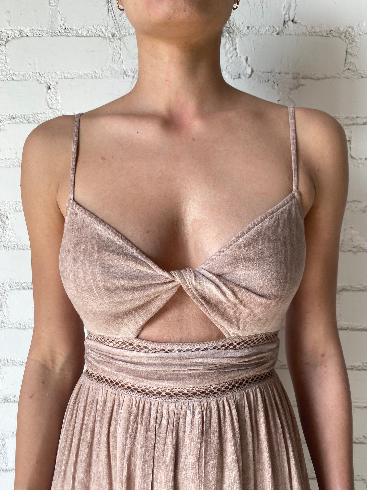 Gaia V-Neck Strapline Sleeveless Center Cutt Long Dress | Beige