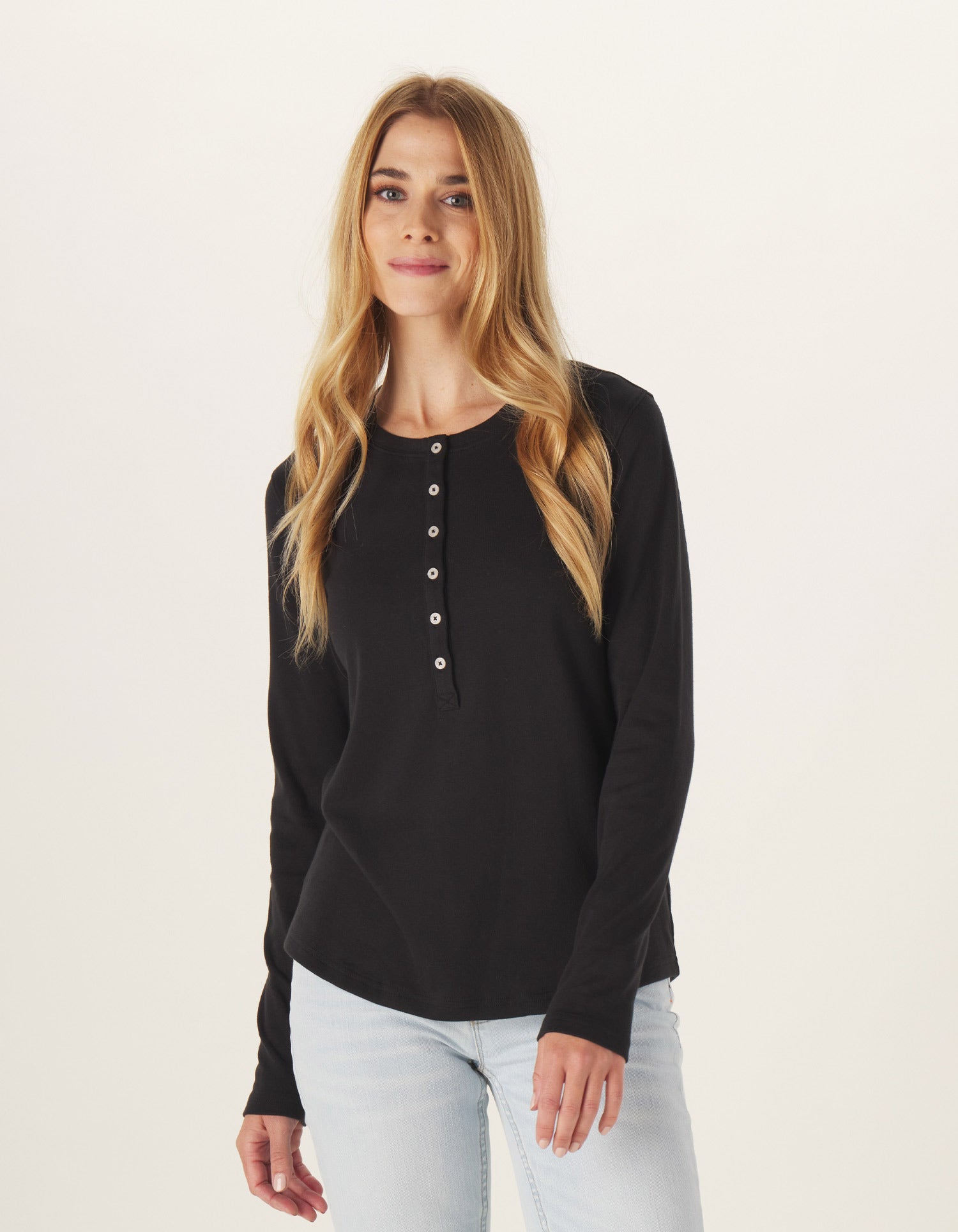 Women | Puremeso Henley | Black