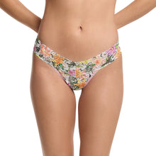 Signature Lace Low Rise Thong | Botany (White)