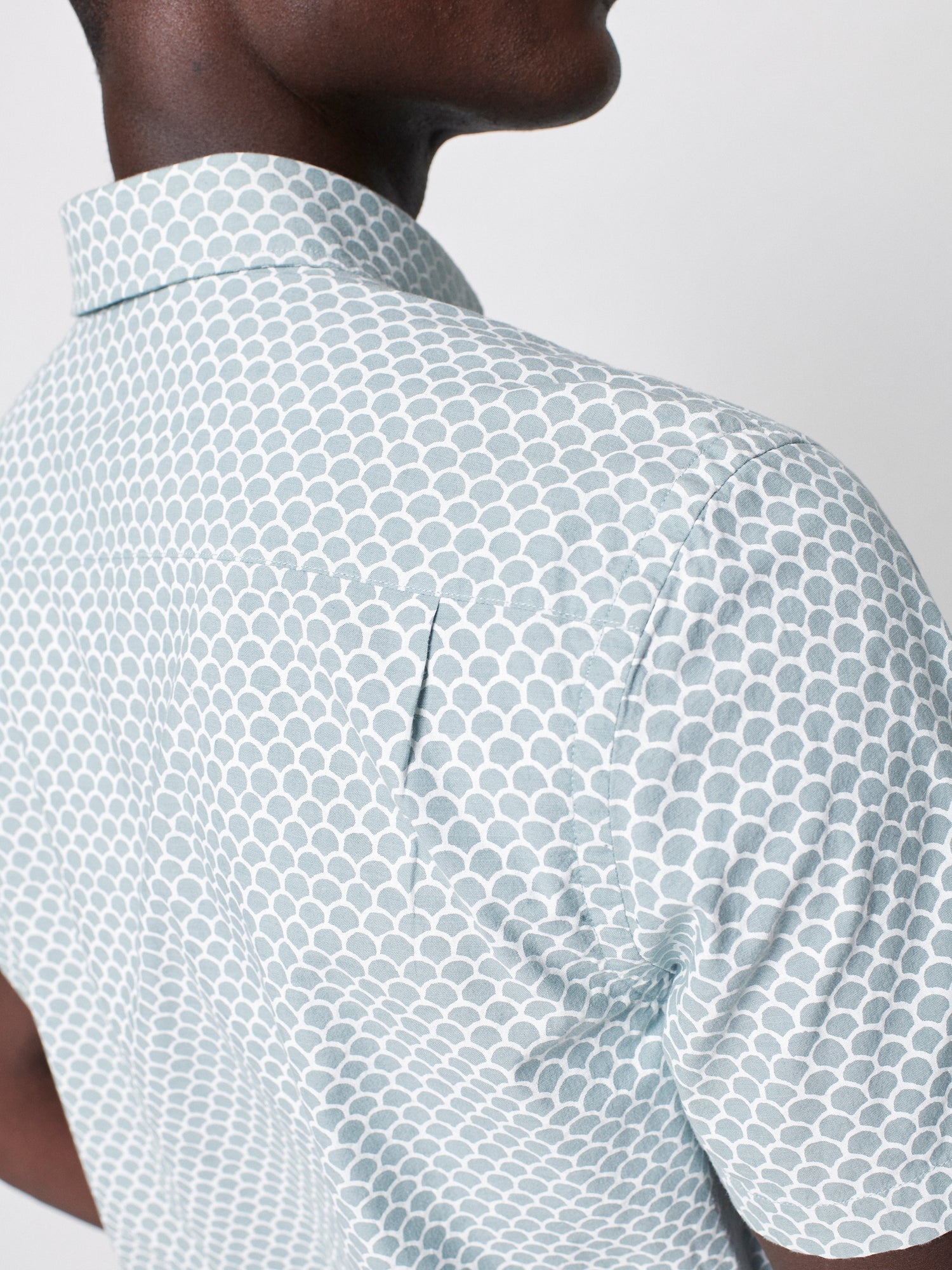 Mens | Short Sleeve Stretch Playa Shirt | Jade Fishscale