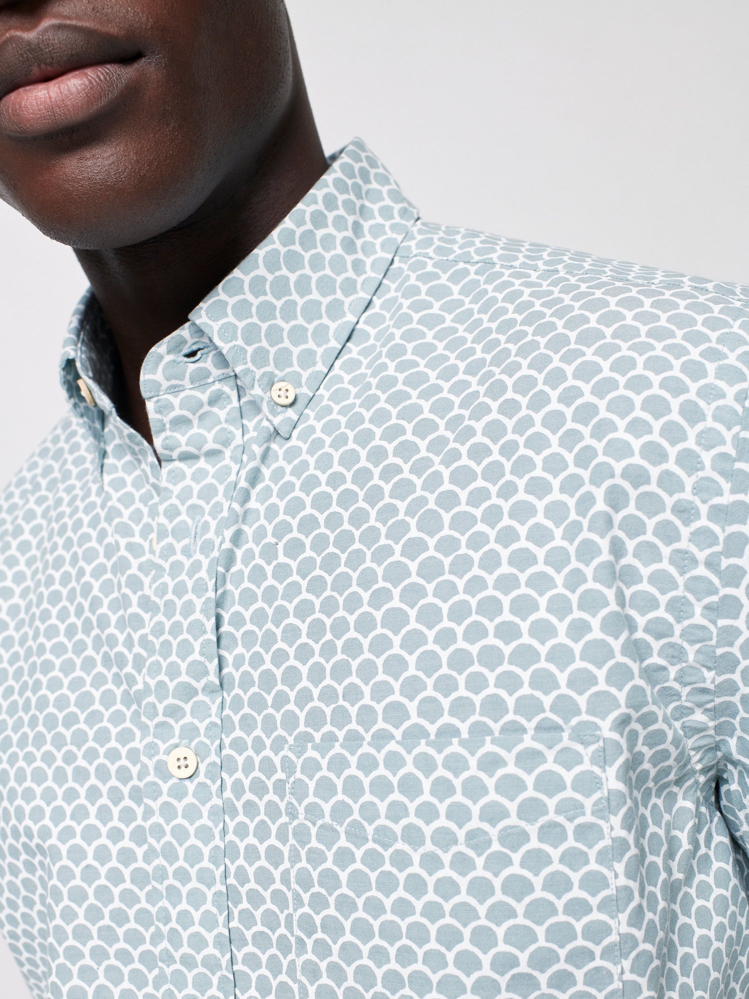 Mens | Short Sleeve Stretch Playa Shirt | Jade Fishscale