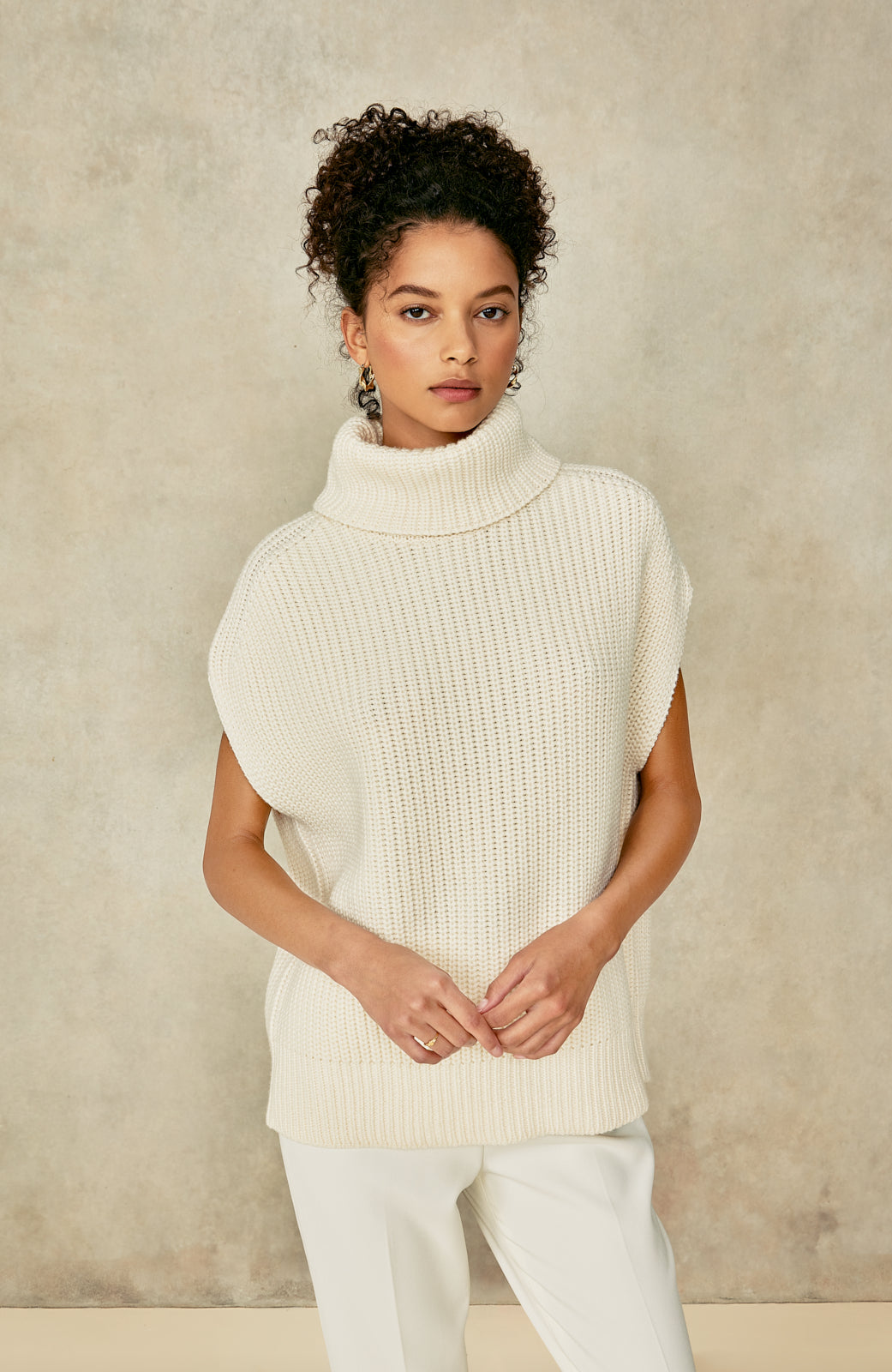 Sleeveless Turtleneck Sweater | Ivory