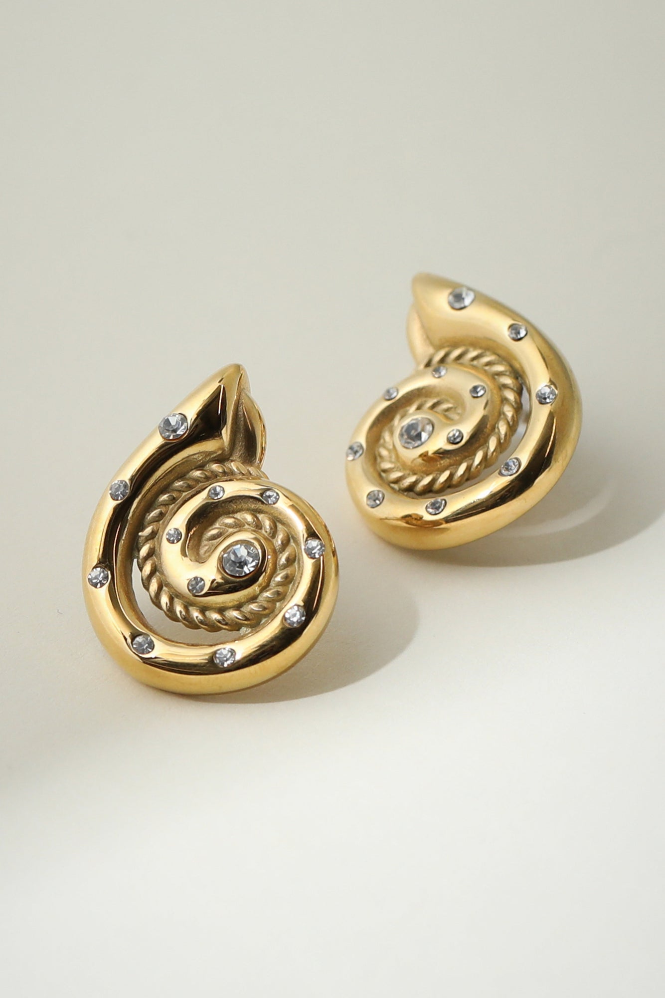 The Pave Heirloom Seashell Stud Earrings | 18Kt Gold Plated