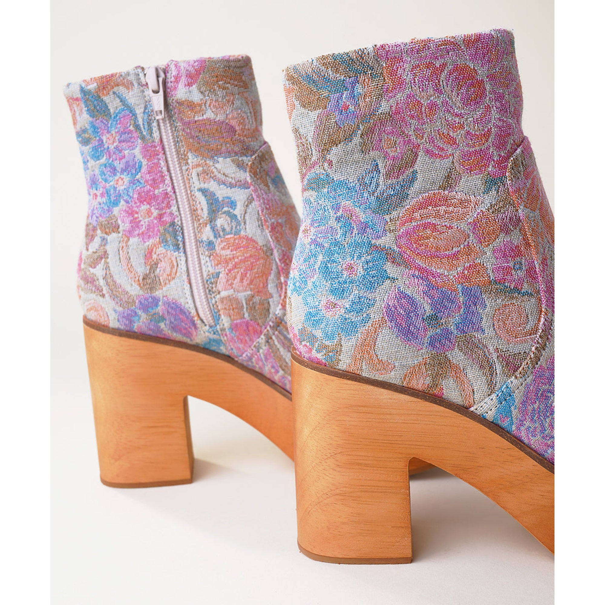 Paz Clog Boot | Brocade