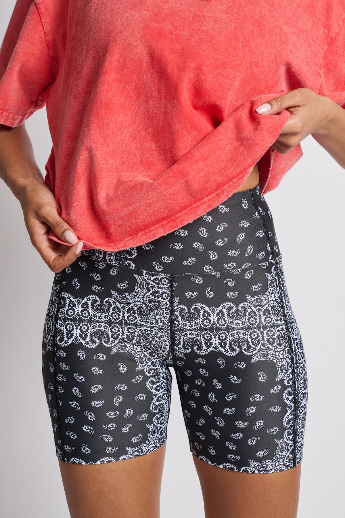 Women | Year of Ours | Bandana Biker Short | Black