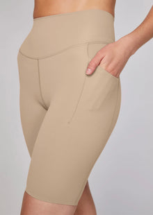 Pocket Spin Shorts | Sand
