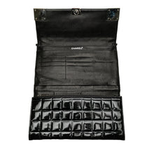 Chanel | Pre-Owned CC Chocolate Bar Patent Clutch on Chain | Black