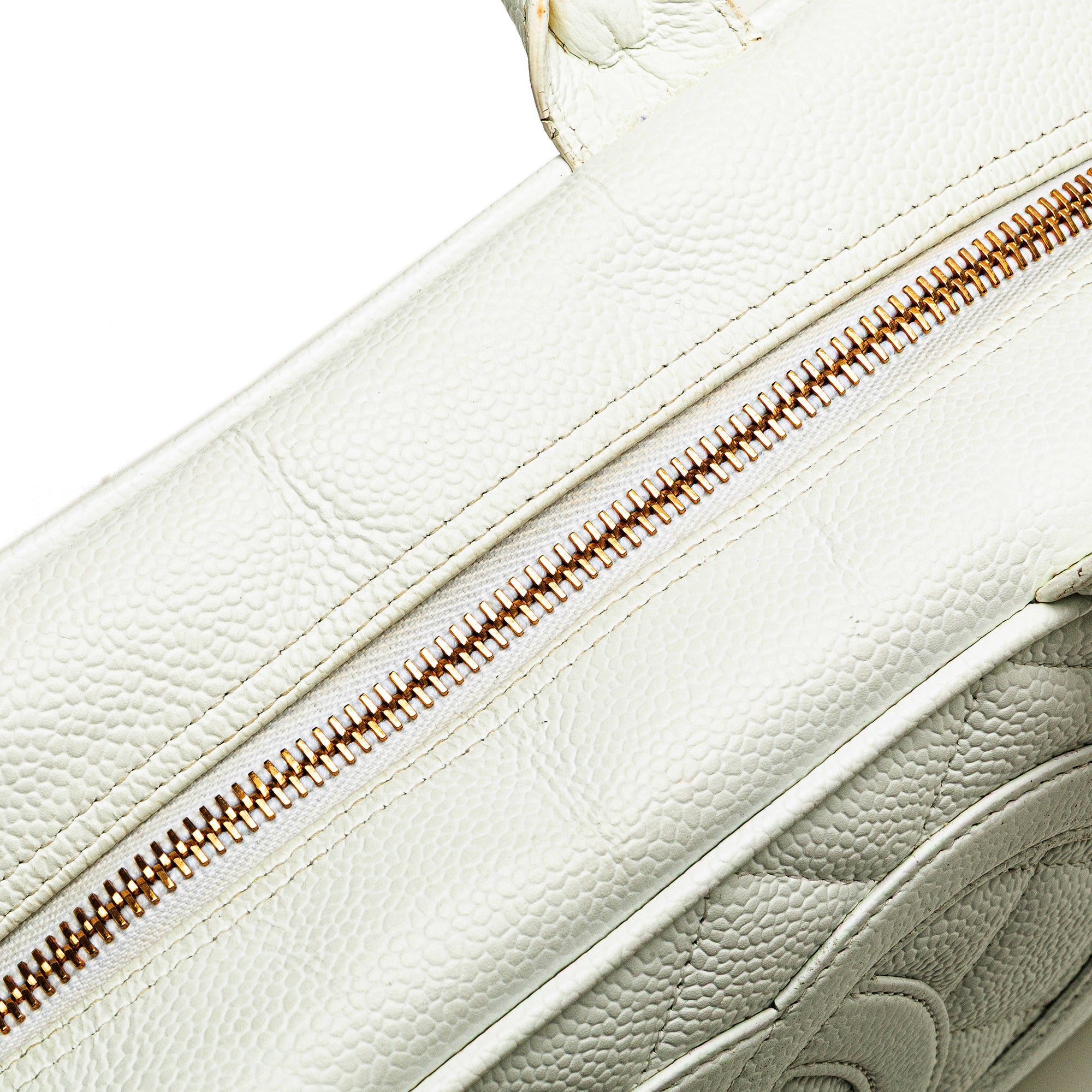 Chanel | Pre-Owned CC Quilted Caviar Bowling Bag | White