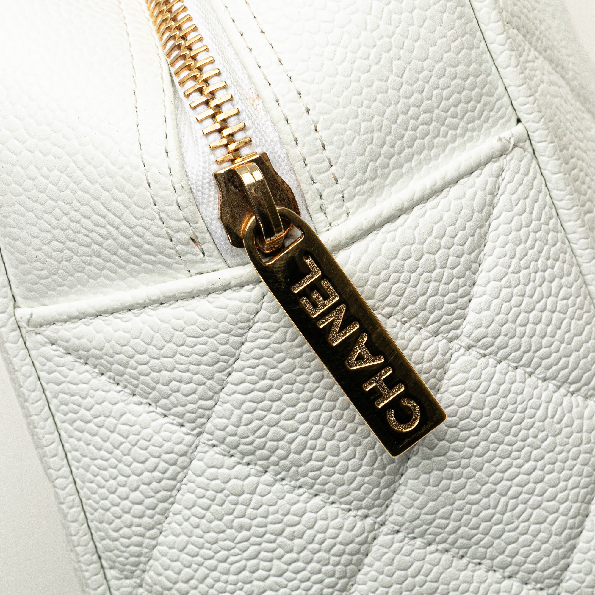Chanel | Pre-Owned CC Quilted Caviar Bowling Bag | White