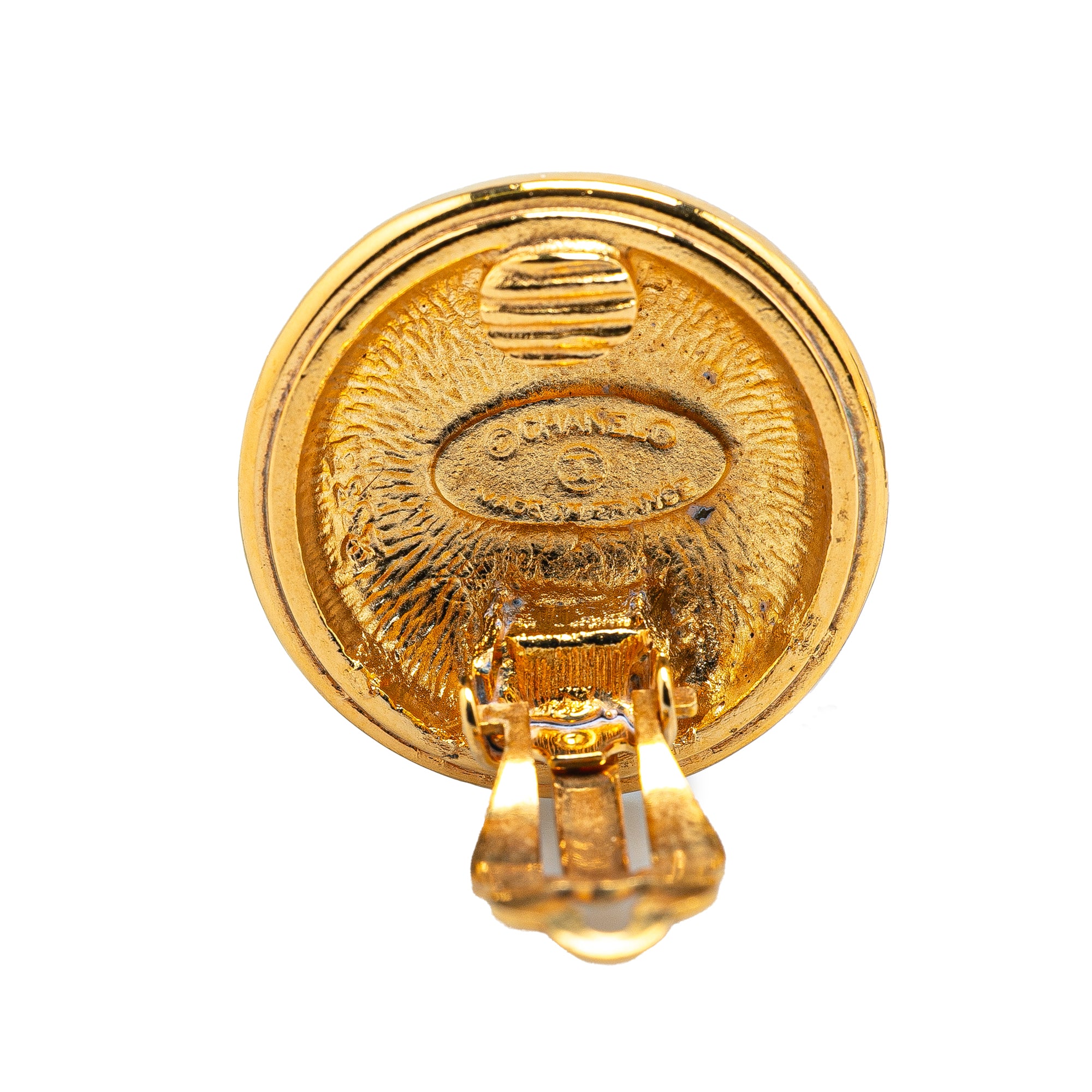 Chanel | Pre-Owned Gold Plated CC Round Clip on Earrings - II | Gold