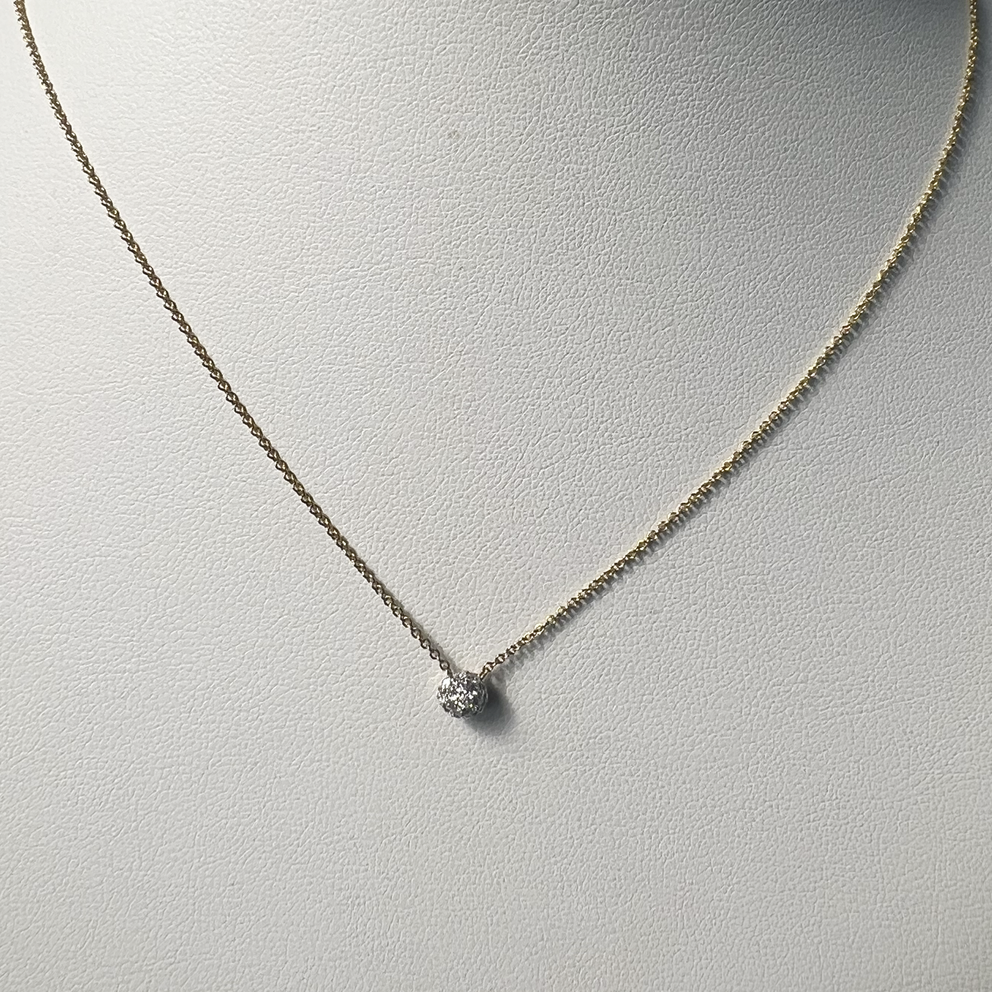 Pave Disc Necklace | 10K Yellow Gold | White Diamond