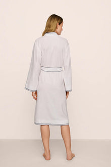 Model is wearing Linen Blend Long Sleeve Robe in White/Navy