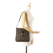 Fendi | Pre-Owned Zucca Canvas Shoulder Bag - IV | Brown