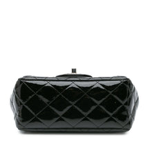 Chanel | Pre-Owned Mini Square Classic Patent Single Flap - I | Black