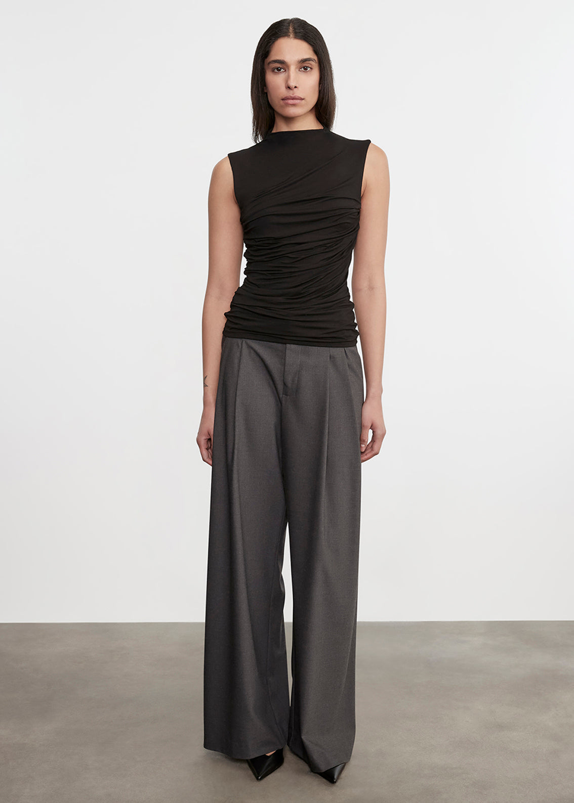 Easy Pleated Wide Leg Trouser | Charcoal