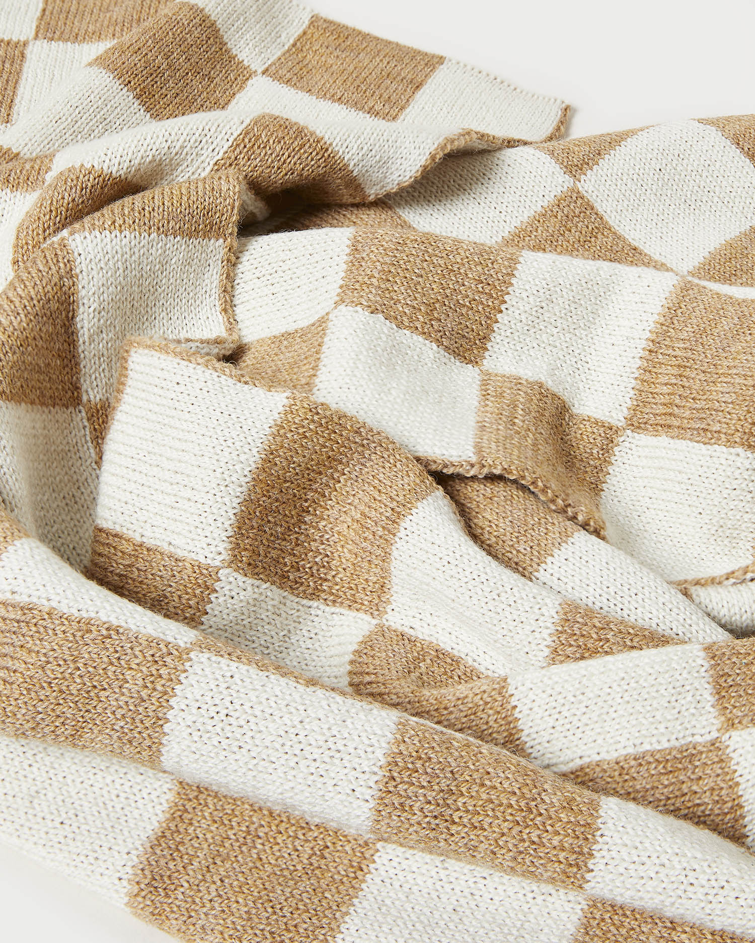 Color: Camel/Cream