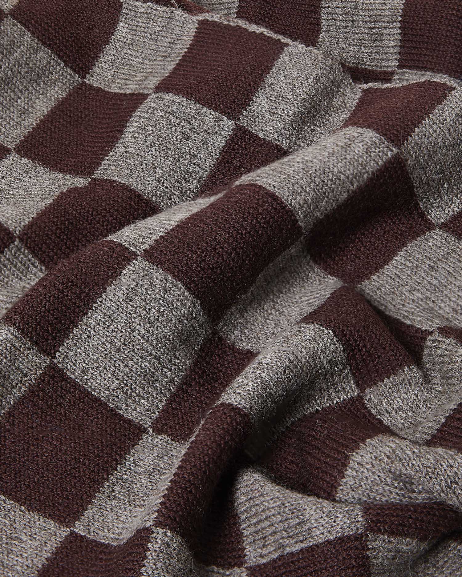 Color: Espresso/Dark Grey
