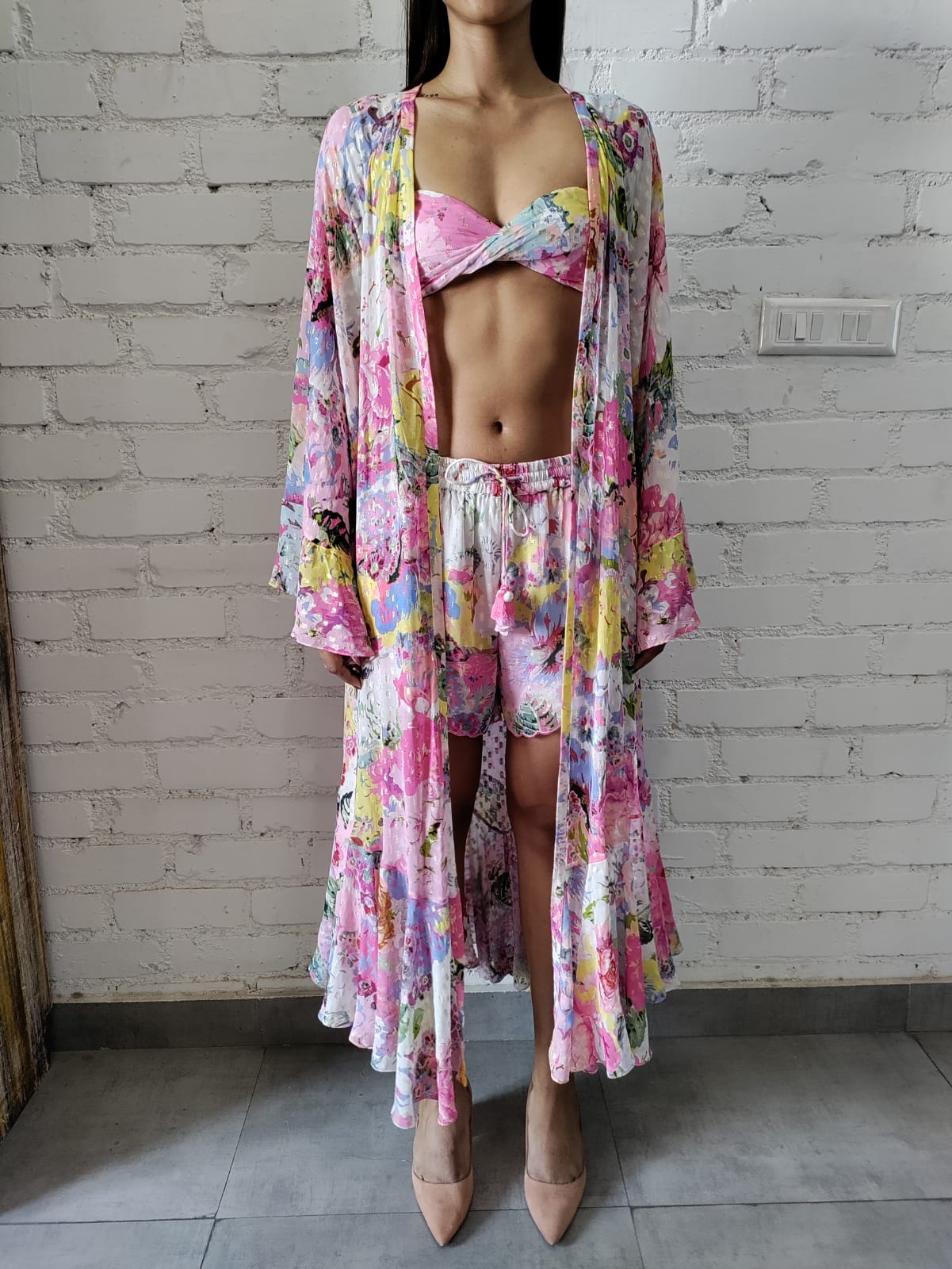Rococo Sand | Aster Cape | Multicolor