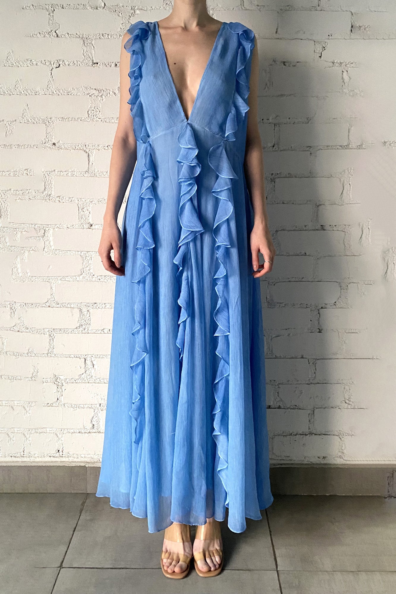 Rococo Sand | Cole V-Neck Sleeveless Long Dress | Blue
