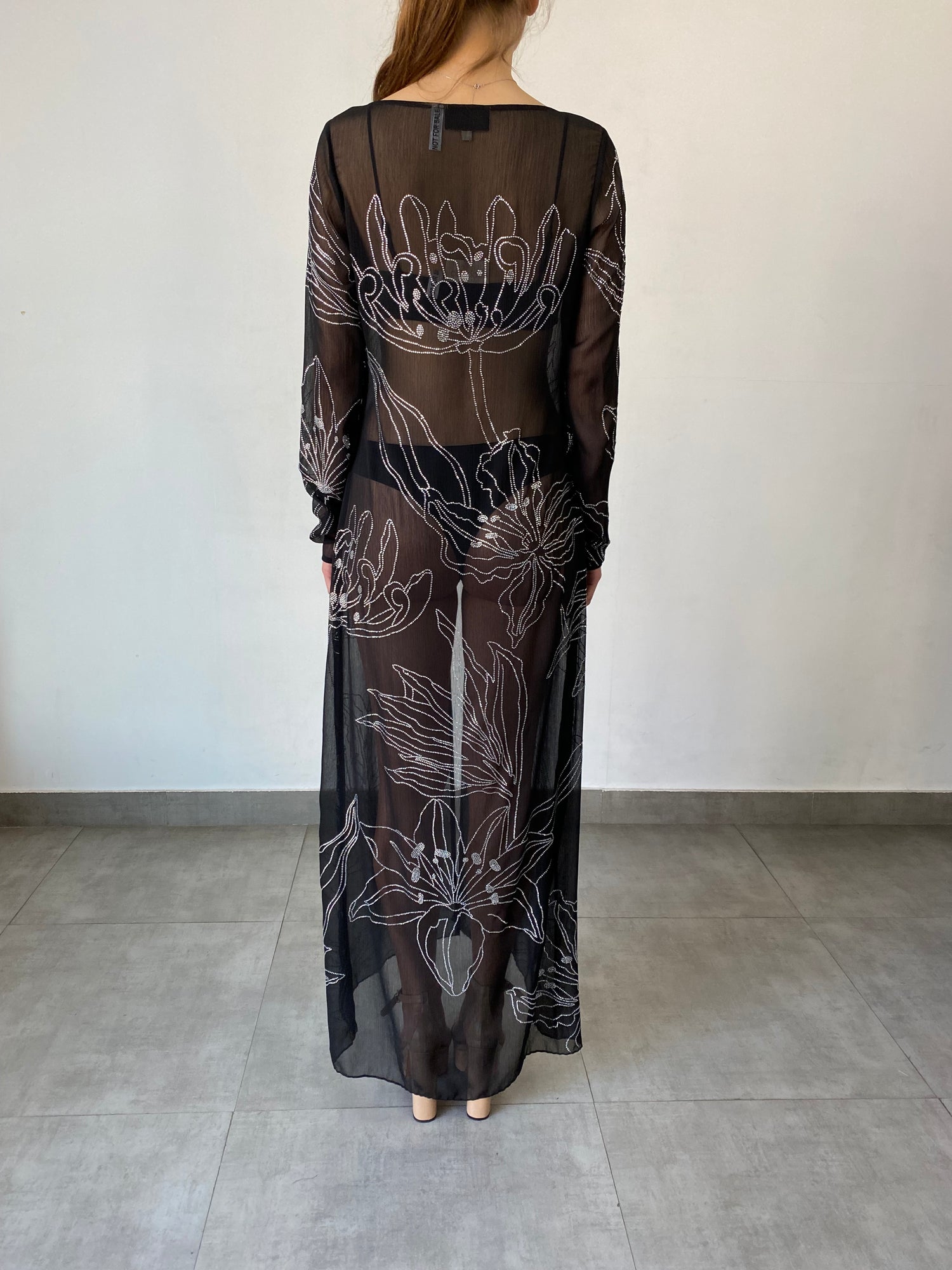 Rococo Sand | Dream Cape | Black