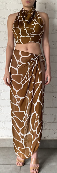 Rococo Sand | Fia Sarong | Brown
