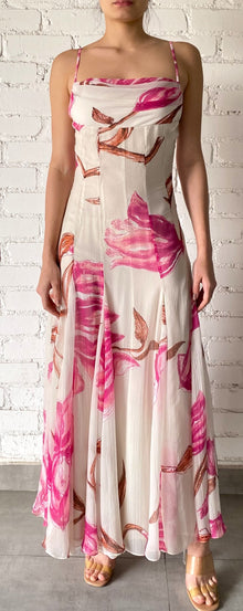 Rococo Sand | Grace Sweatheart-Neck Long Dress | White/Pink