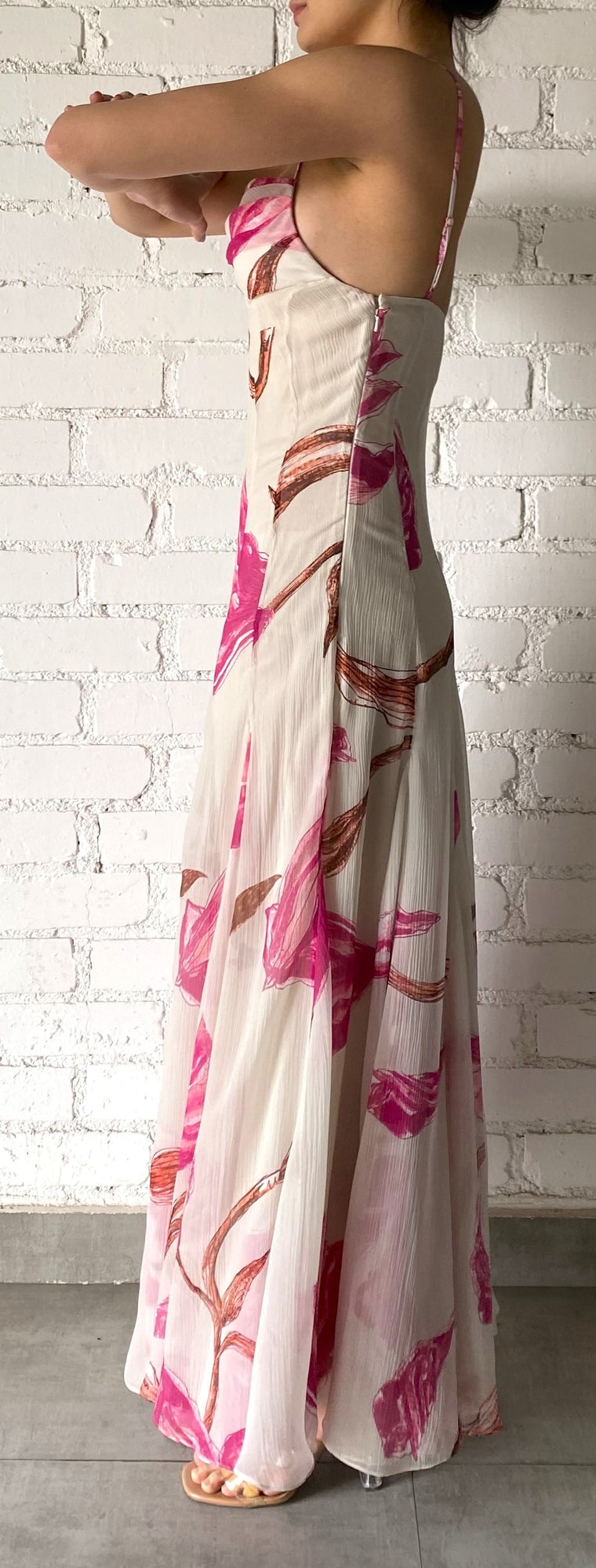 Rococo Sand | Grace Sweatheart-Neck Long Dress | White/Pink