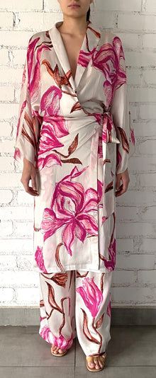 Rococo Sand | Grace Collared Long-Sleeve Long Dress | White/Pink
