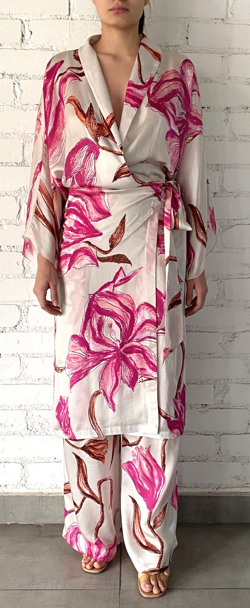 Rococo Sand | Grace Collared Long-Sleeve Long Dress | White/Pink