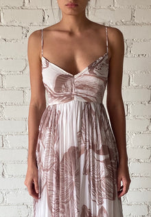 Rococo Sand | Ines Pleated Dress | Light Brown/White