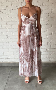 Rococo Sand | Ines Pleated Dress | Light Brown/White