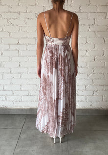 Rococo Sand | Ines Pleated Dress | Light Brown/White